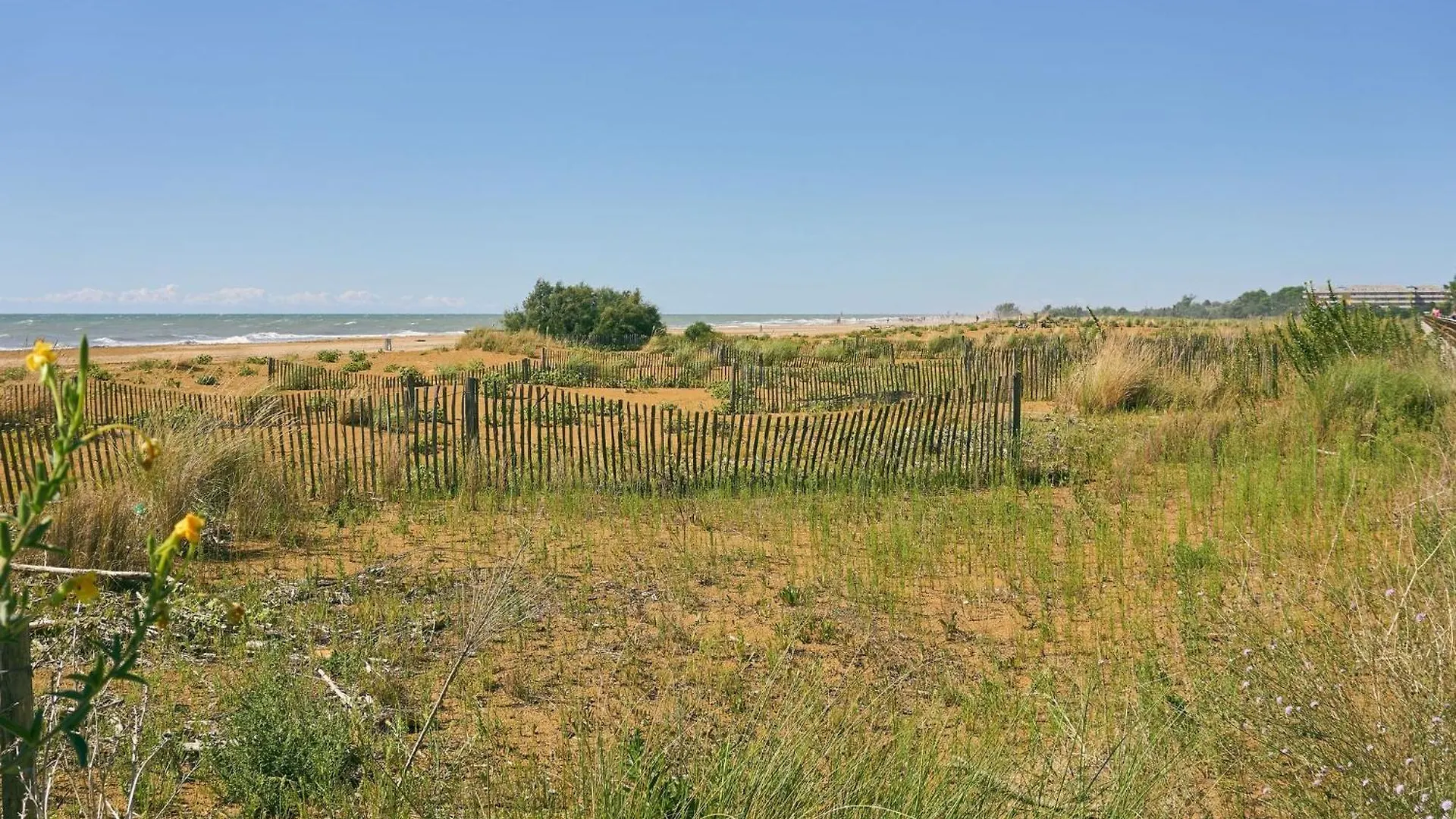 Beachfront Apartment With A Big Terrace Bibione Italy